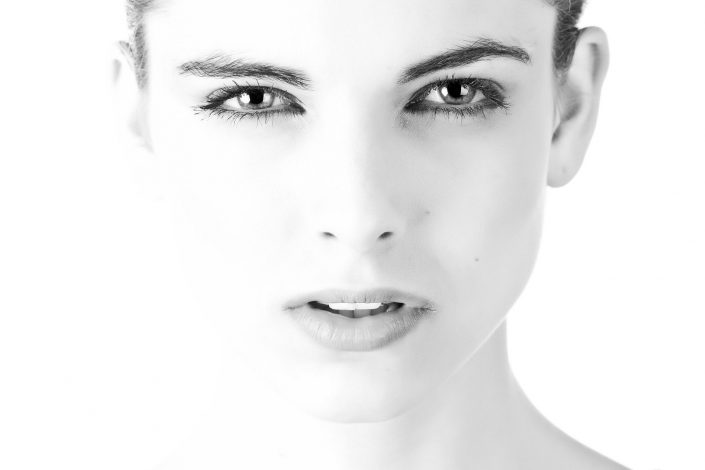model-2303361_1920